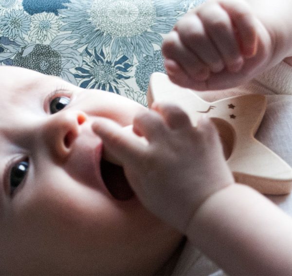 LOULLOU Teether and Gripping Toy - Image 4